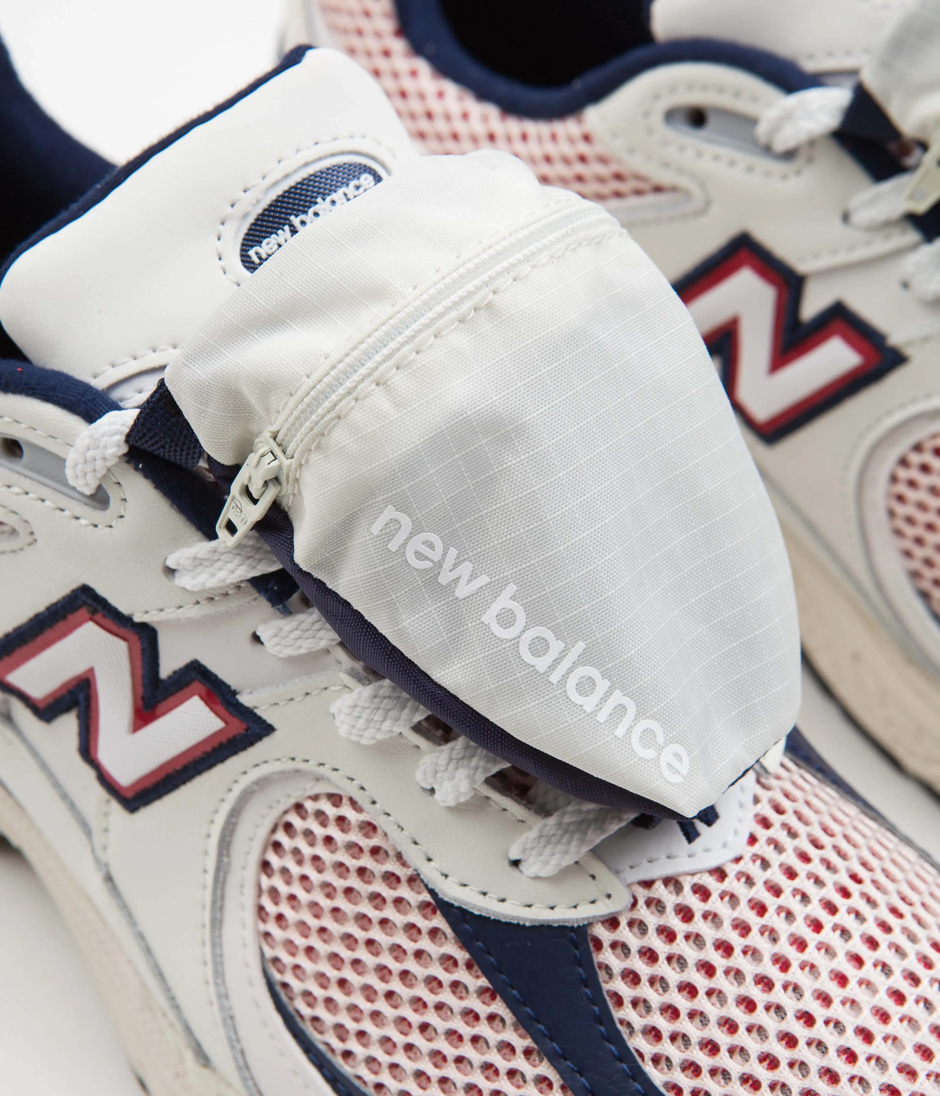 New Balance 2002R Shoes - Sea Salt / Red / Blue